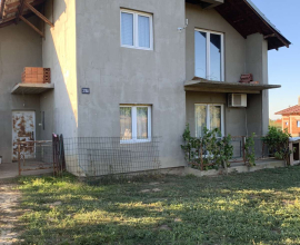Prodajem kucu u Šopiću-Lazarevac