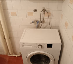 Izdajem stan površine 31m2 kod Novog Merkatora (Fontana), Omladinskih brigada.